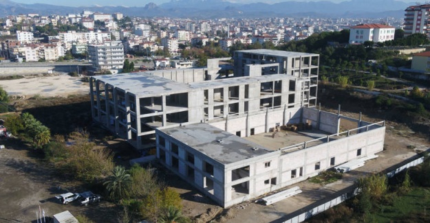 Serik Kültür Merkezi Bünyesindeki Düğün Salonunda Beton İmalatı Bitti