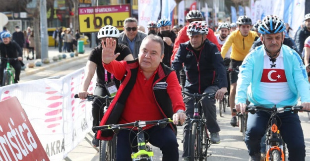 Başkan Böcek İklim Değişikliğine Farkındalık İçin Pedal Çevirdi