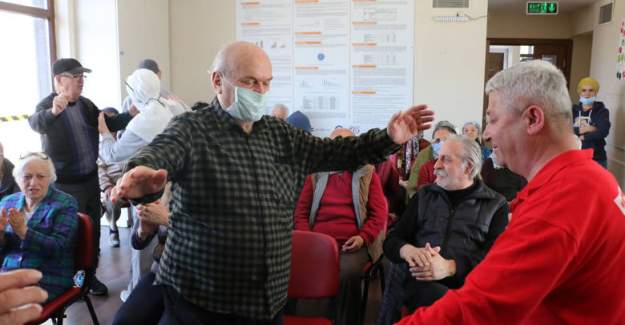 Mavi Ev Alzheimer Merkezi’nde Yaşlılar Haftası Konserle Kutlandı