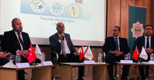 Alkü'de Turizm Haftası Kutlandı