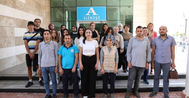 Alkü'lü Öğrenciler 1 Günlüğüne İşçi Oldu