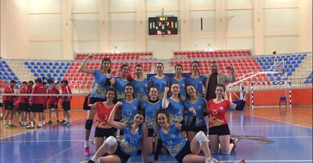 Alkü Voleybol Takımı Süper Lig Yolunda