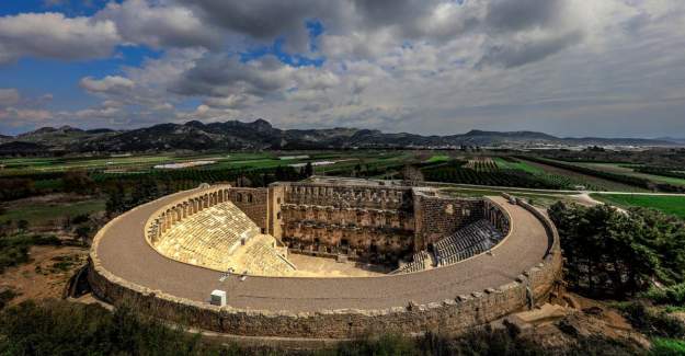 Antalya’yı Ziyaret Eden Turist Sayısı Bir Önceki Yılın Aynı Dönemine Göre %93 Arttı