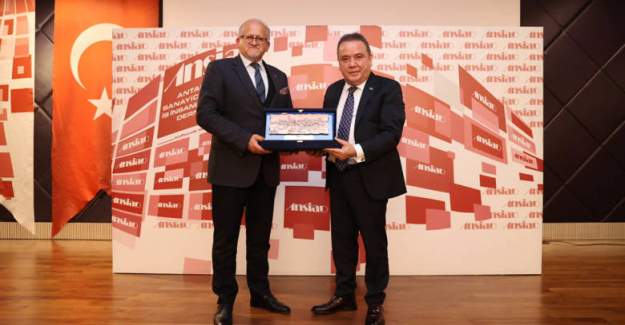 Başkan Böcek, İş İnsanlarına 3 yılını Anlattı