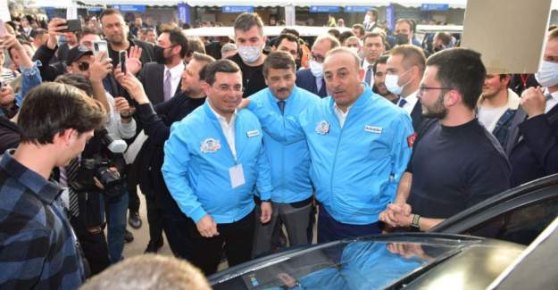 Dışişleri Bakanı Çavuşoğlu’ndan Antalya Bilim Merkezi’ne Övgü