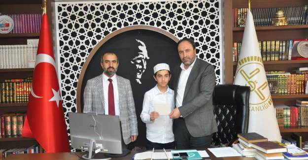 Gençlik Bilgi Yarışmasında Dereceye Giren Öğrenciler Ödüllendirildi