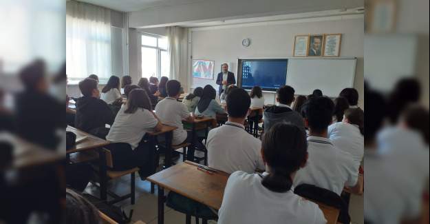 Müftü İlhan Şehit Abdullah Ümit Sercan Anadolu Lisesi Öğrencileriyle Buluştu