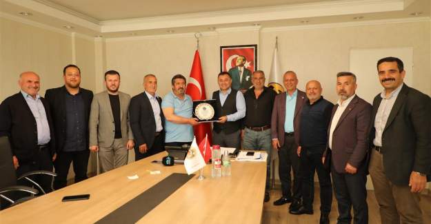 Muhtarlar Derneği'nden Başkan Yücel'e Teşekkür