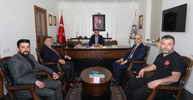 Uluslararası Ayak Tenisi Federasyonları Birliği Kaymakam Ürkmezer'i Ziyaret Etti