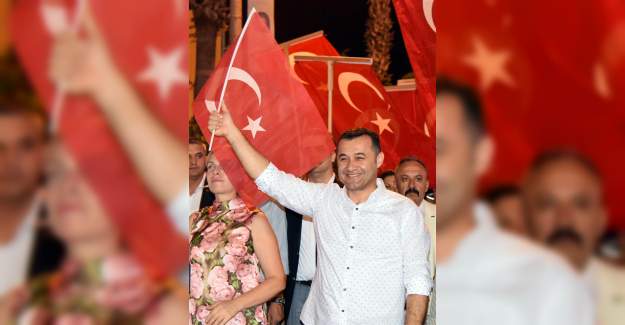 Başkan Yücel'den Fener Alayı ve Öykü Gürman Konserine Davet