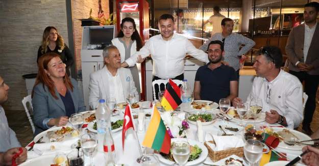 Geleneksel Kardeş Şehirlerin Buluşma Yemeği Gerçekleştirildi