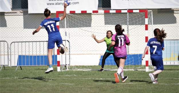 Alanya'da Hentbol Fırtınası Esecek