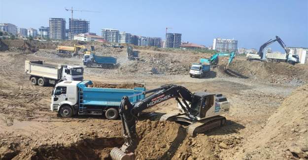 Başkan Yücel Bir Sözünü Daha Tutuyor Mahmutlar Kültür Merkezi'nde Çalışmalar Başladı