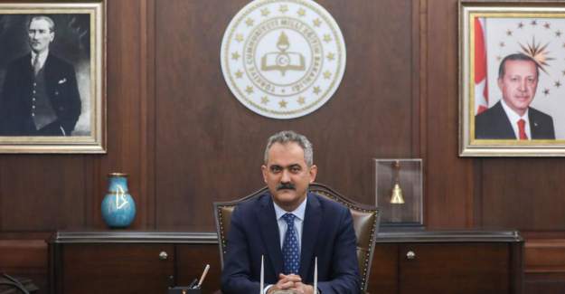Bakan Özer Şehit Öğretmen Necmettin Yılmaz'ı Andı