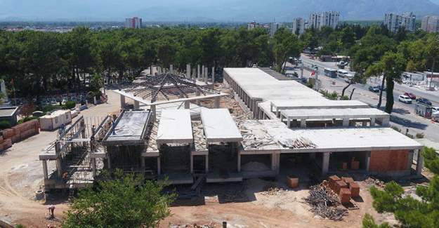 Uncalı Mezarlığı’nda Yenileme Çalışması İlerliyor
