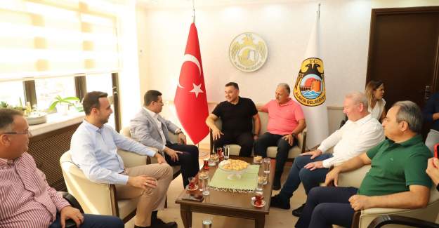 Ak Parti Alanya'da Gönül Almayı Sürdürüyor