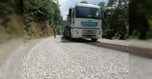 Alanya Belediyesi'nin Kırsal Mahallelerdeki Asfalt Çalışmaları Sürüyor