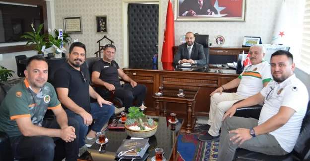 Alanyaspor Taraftar Grubundan Başhekime Ziyaret