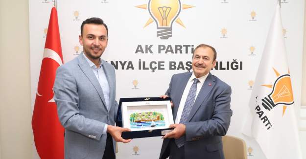 Bakan Eroğlu'dan Ak Parti Alanya'ya Ziyaret