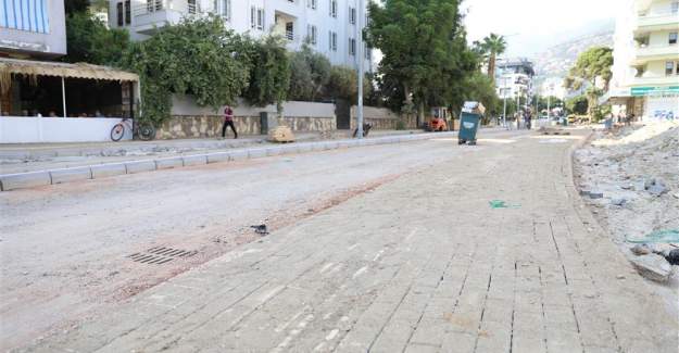 Hacet Eşref Kahvecioğlu Caddesi Çift Yön Oluyor Başkan Yücel Şehiriçi Trafiği Rahatlatmak İçin Kolları Sıvadı