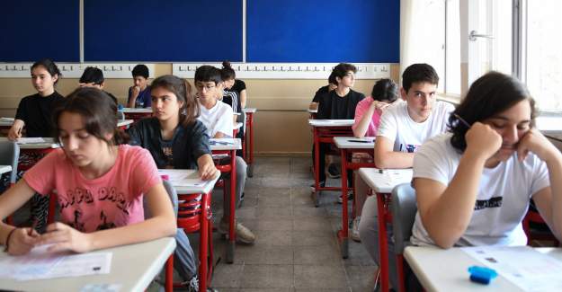 Liselere Geçiş Sistemi (LGS) Kapsamında Yerleştirmeye Esas Birinci Nakil  Sonuçları Açıklandı