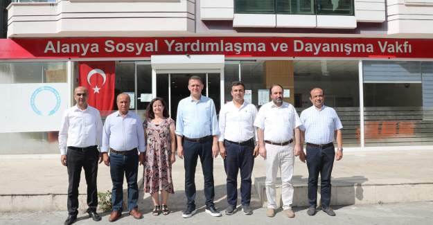 Alanya'da Öğrencilere 2022-2023 Yılı 1. Dönem Eğitim Desteği