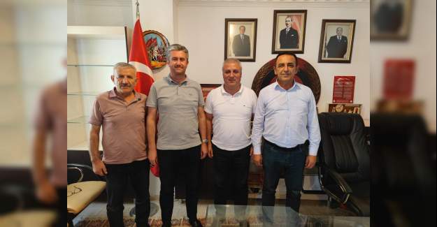 Erdem, Parti Ziyaretlerine Başladı