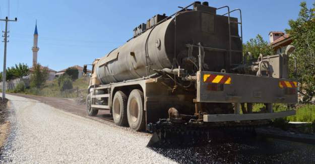 Kemer Ovacık Yolunda Asfalt Çalışması