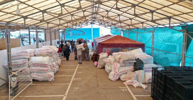 Gazipaşa Belediyesi Depremzedelere Yardım Götürüyor