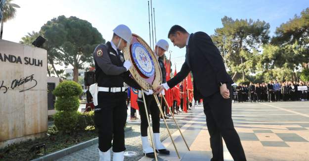 18 Mart Çanakkale Zaferinin 109. Yılı ve Şehitleri Anma Programı Çelenk Sunma Töreni Gerçekleştirildi