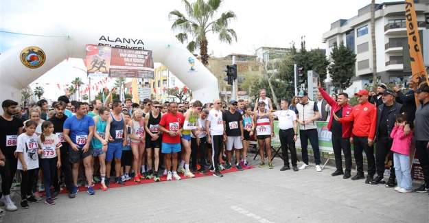 24. Alanya Atatürk Halk Koşusu  ve Yarı Maratonu Yapılacak