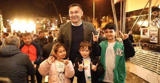 Başkan Yücel Ramazan Meydanı'nda Vatandaşlarla Buluştu