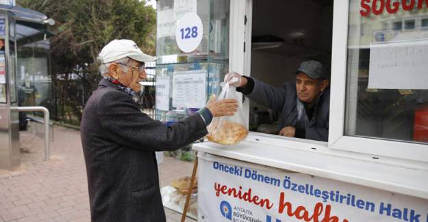 Ramazan Pidesi Halk Ekmek Büfelerinde