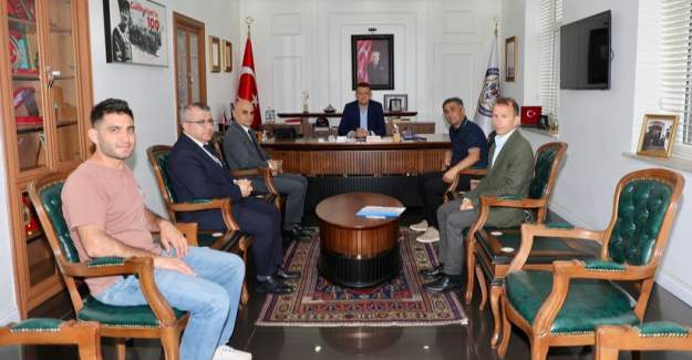 Türkiye Hava Sporları Federasyonundan Kaymakam Ürkmezer'e Ziyaret