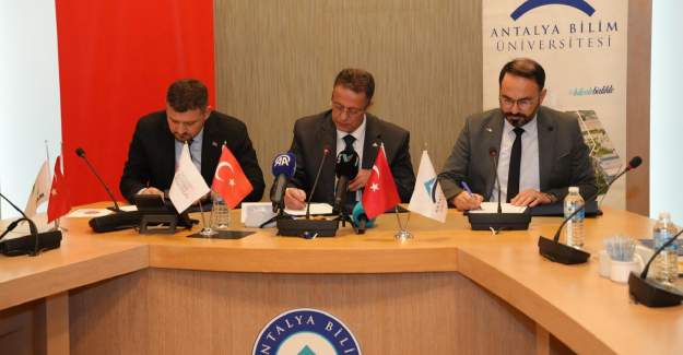 ABÜ, Yeşilay Ve İletişim Başkanlığı’ndan Bağımlılıkla Mücadele Güç Birliği