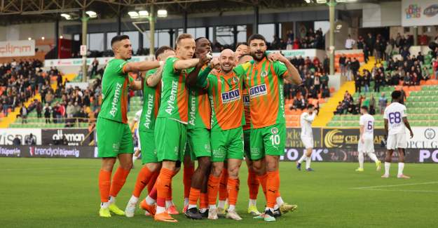 Alanyaspor Sahasında Puan Kaybetti