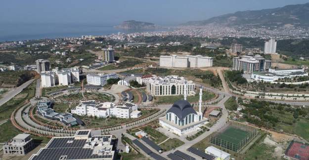 ALKÜ Ailesi İftarda Buluştu