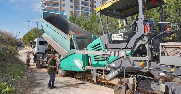 Mahmutlar’da Asfalt Seferberliği!