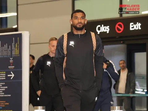 Alanyaspor Ekibi İstanbul Seferine Çıktı