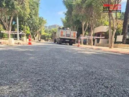 Karagöz Alanya'nın Yol Sorularını Yanıtladı