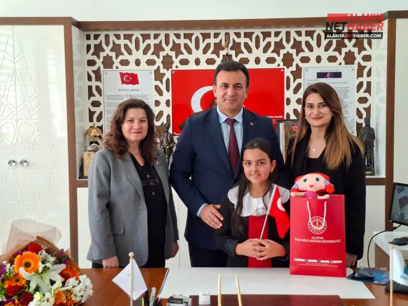 Müdür Yılmaz Koltuğu Geleceğe Devretti