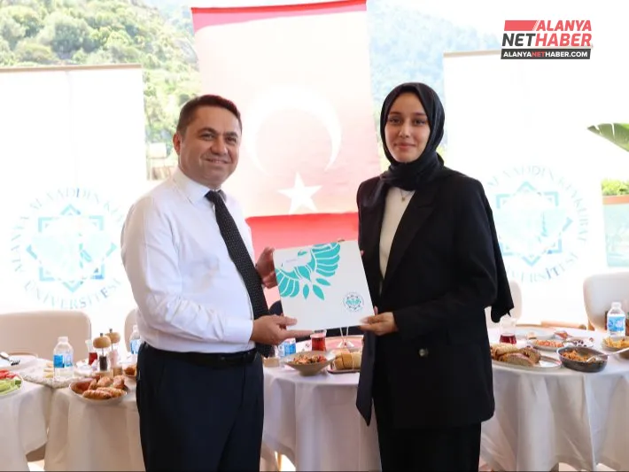 Rektör Türkdoğan Gençlerin Hayallerine Ortak Oldu