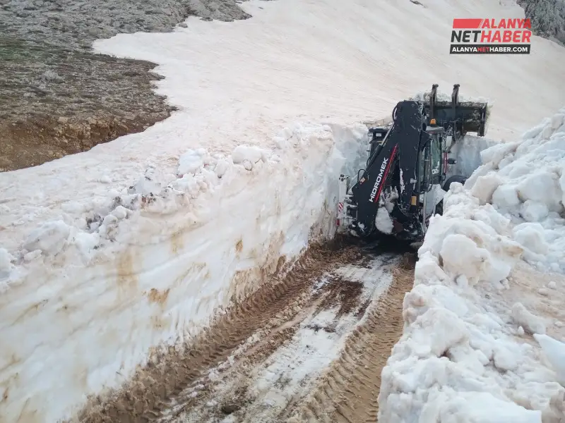 Alanya Halkının Zorlu Yayla Yolları Nihayet Açılıyor