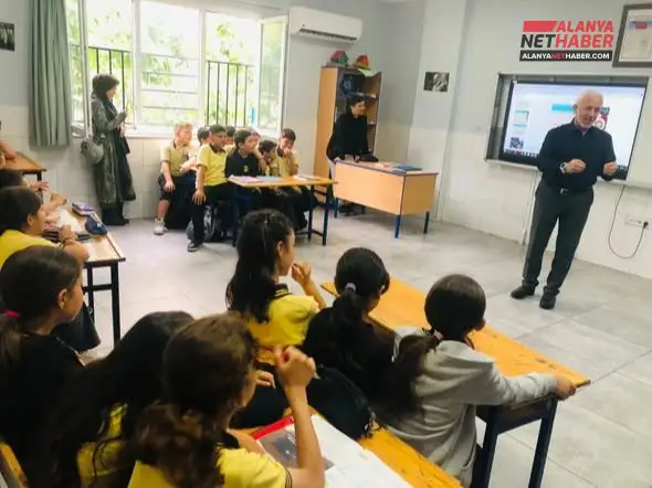 Alanya Öğrencilerine Bayram Öncesi Değerler Pusulası