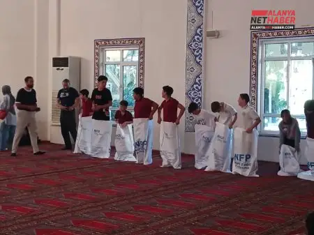 Alanya’da Minikler Camide Eğlenceye Doydu