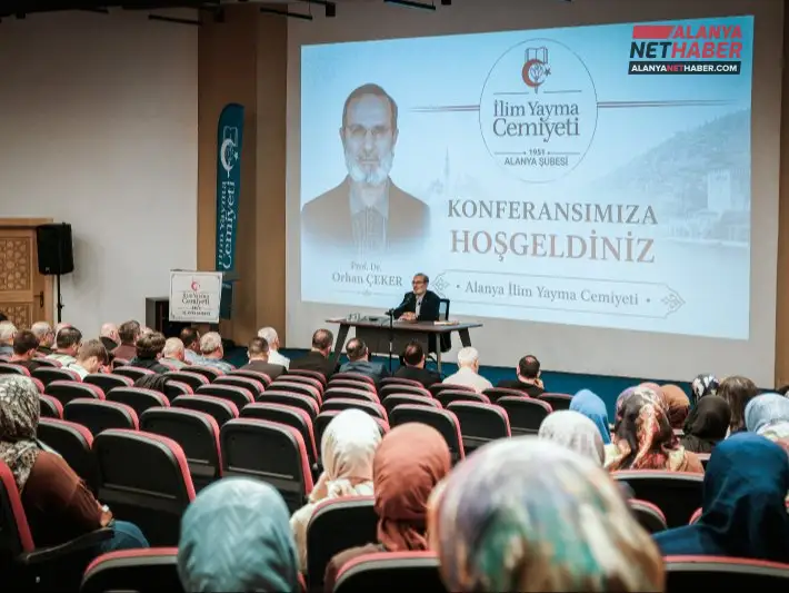 Alanya'da Modern Çağın Krizine Ümmet Reçetesi