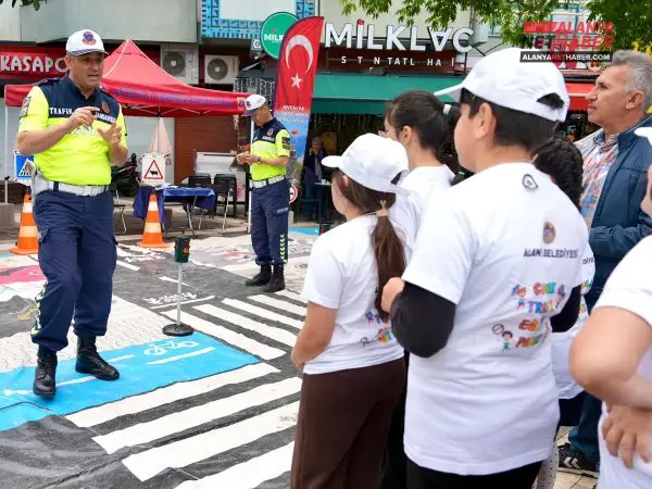 Alanya’nın Geleceği Trafikte Bilinçleniyor