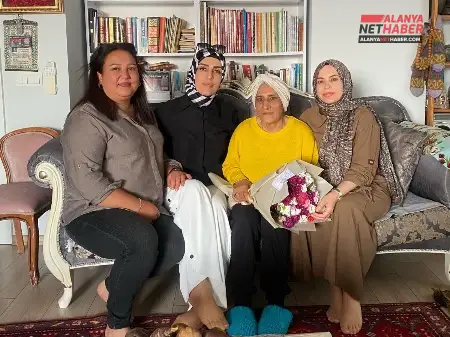 Anahtar Parti Aziz Emanetleri Yalnız Bırakmadı