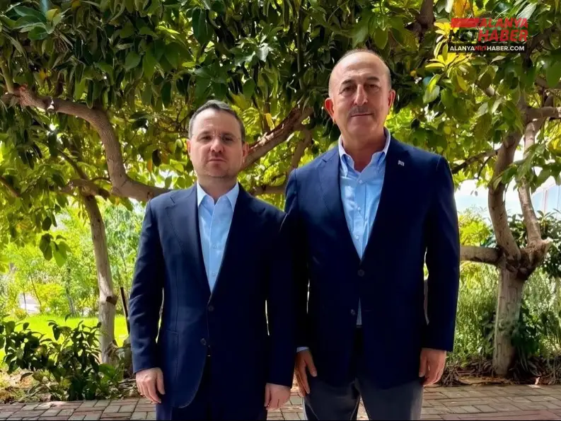 Bakan Akın Gürlek'ten Çavuşoğlu Ailesine Taziye Ziyareti