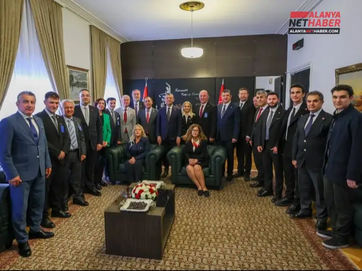 CHP Alanya'dan Sandık Ve Demokrasi Çıkışı